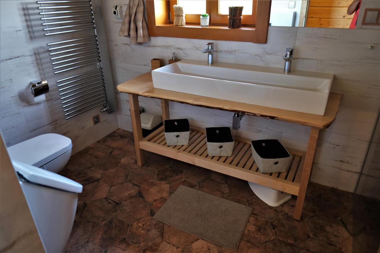 U Mistra Vichra Apartment *
